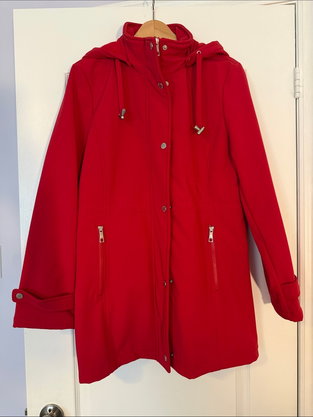 Nautica Red Softshell Jacket with Detachable Hood – Size XL